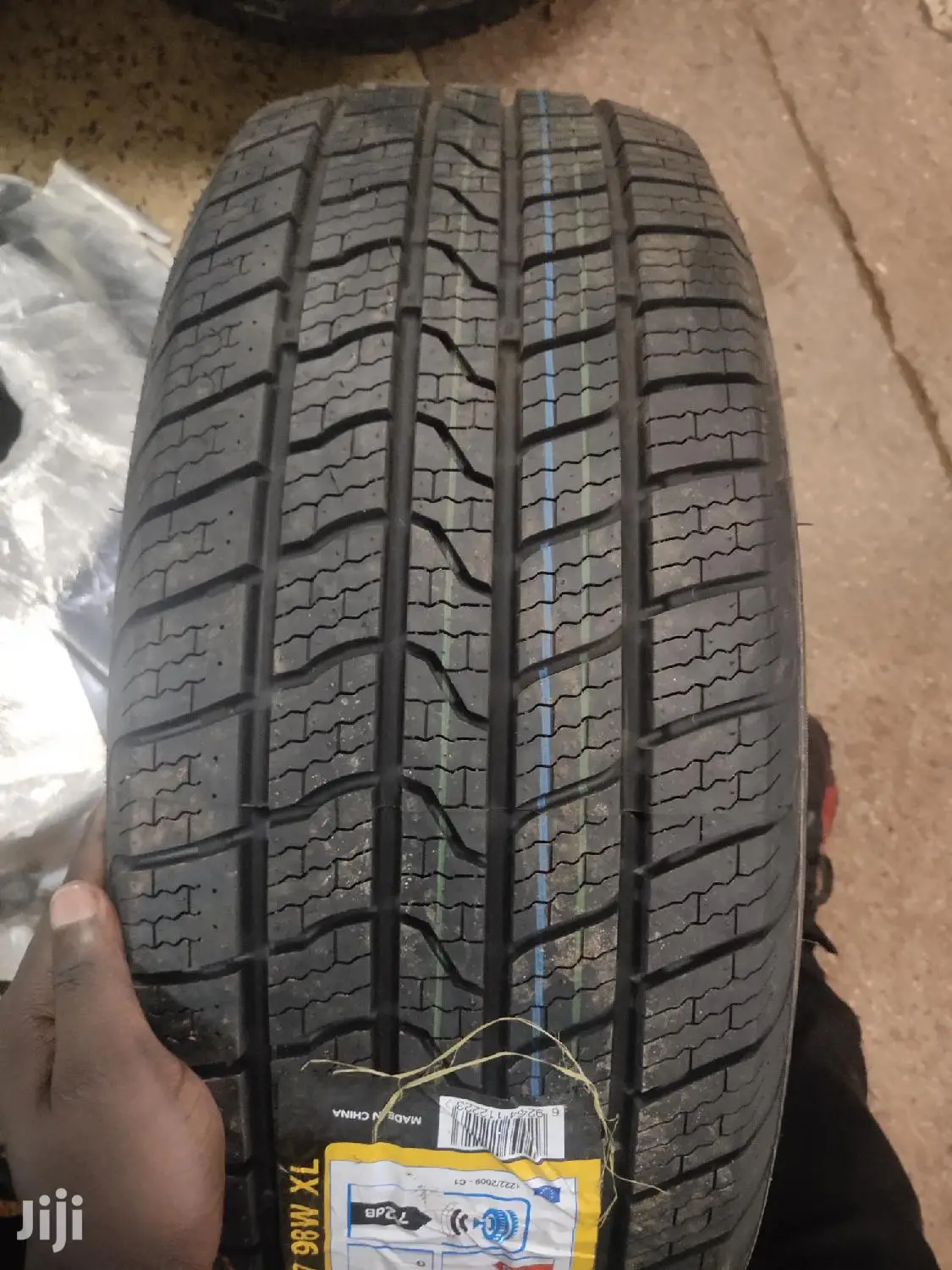 215/55r17 Aplus