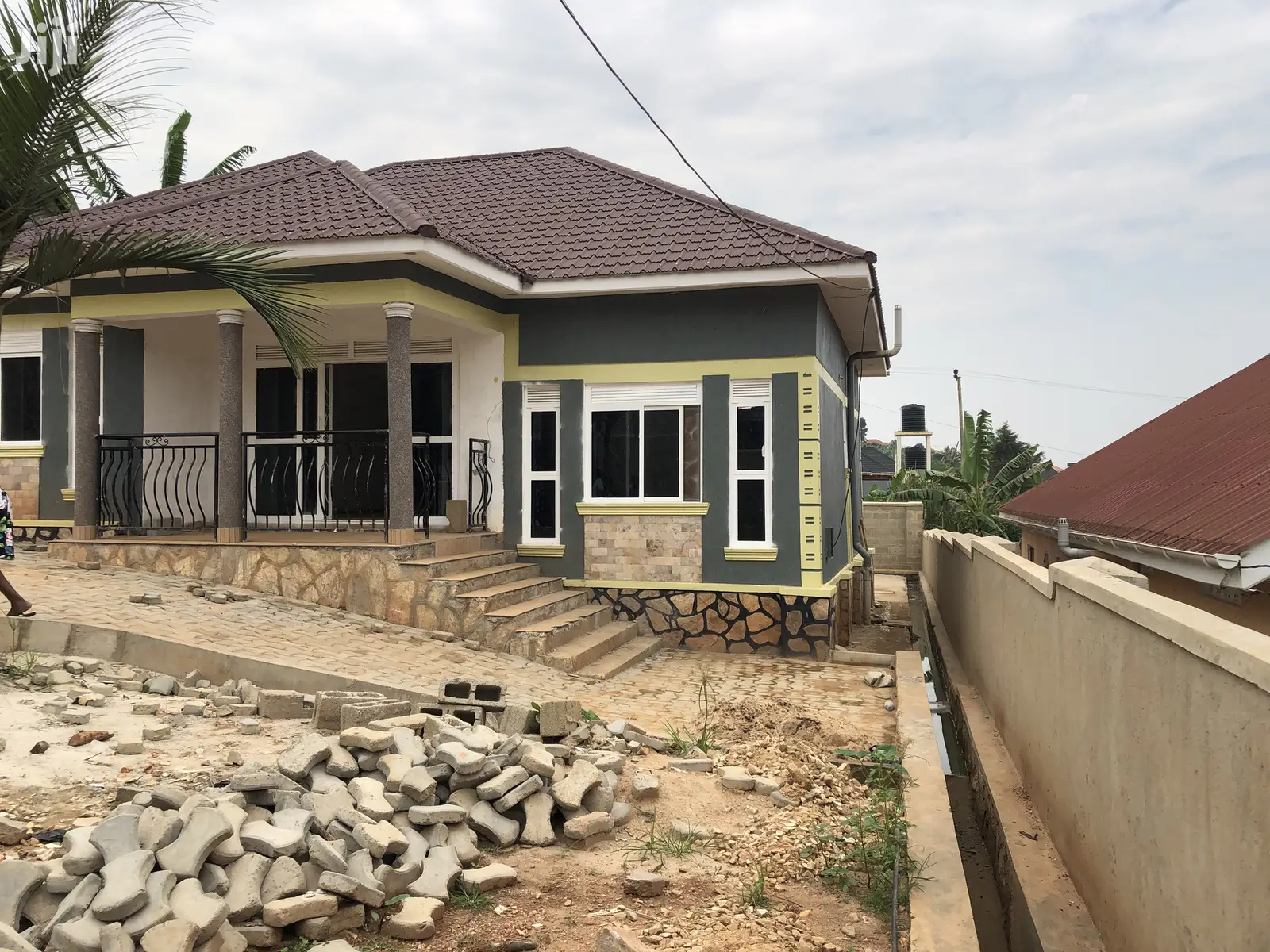 Quick Cash,Kira Home on Sale