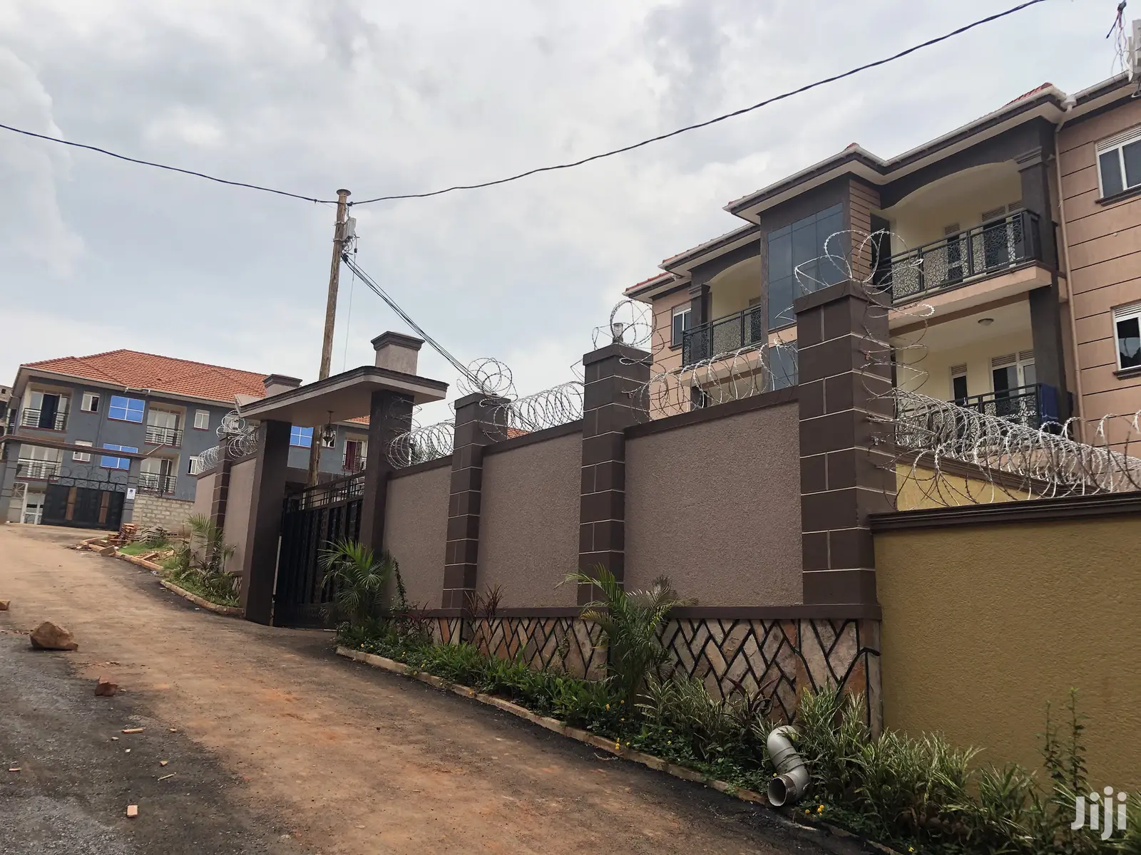 Quick Offer,Classy Apartments in Kisaasi on Sale