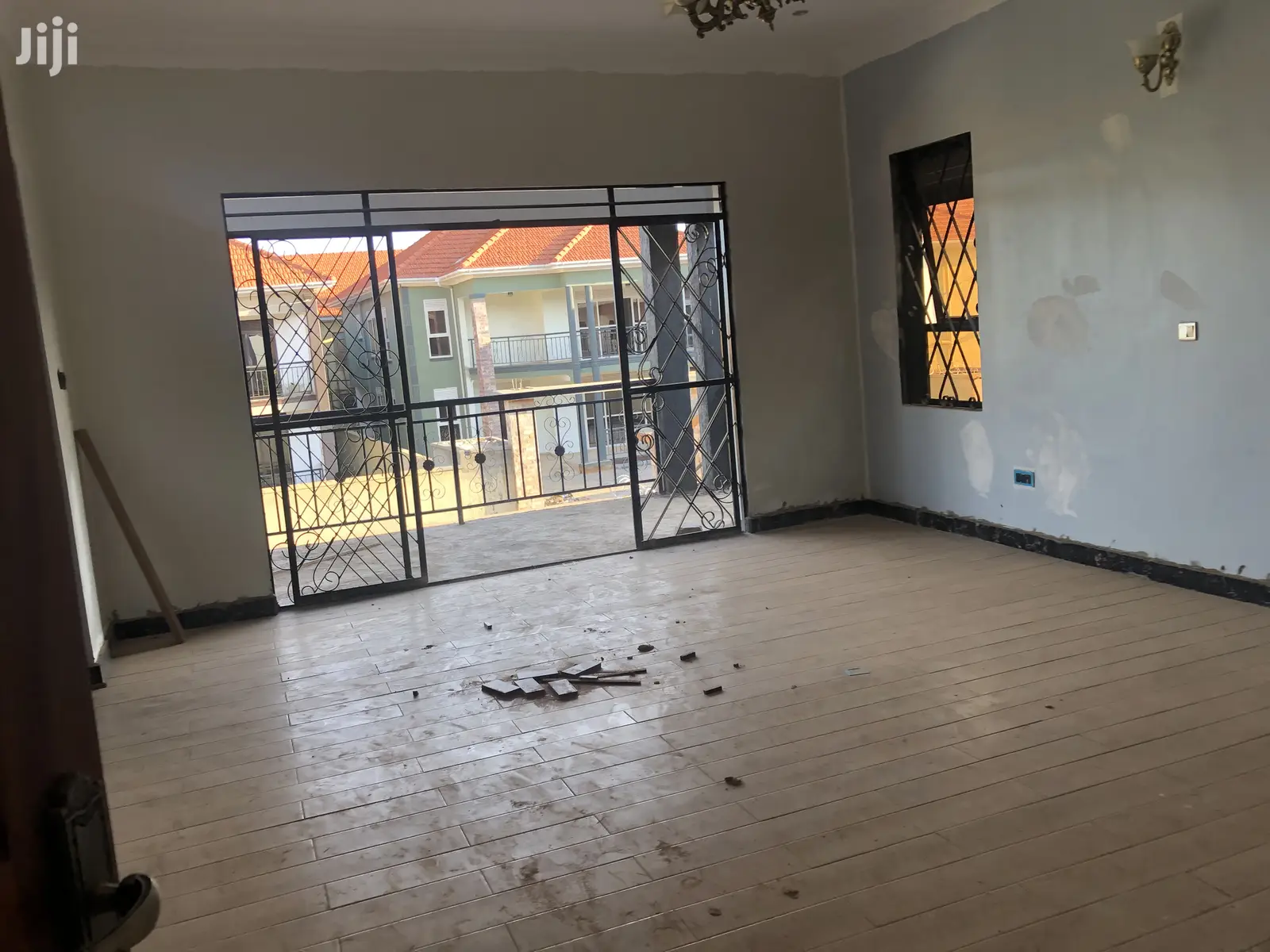 6 Bedroom Mansion At Kira For Sale