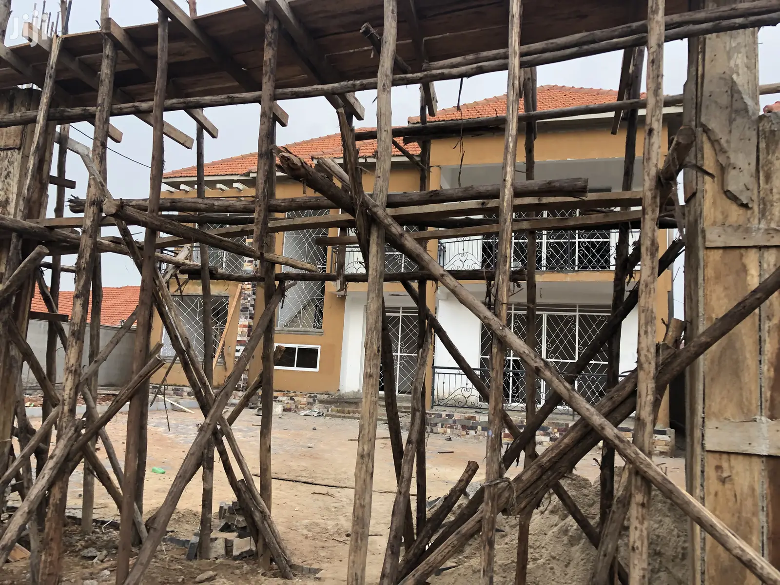 Six Bedrooms Mansion In Kira For Sale