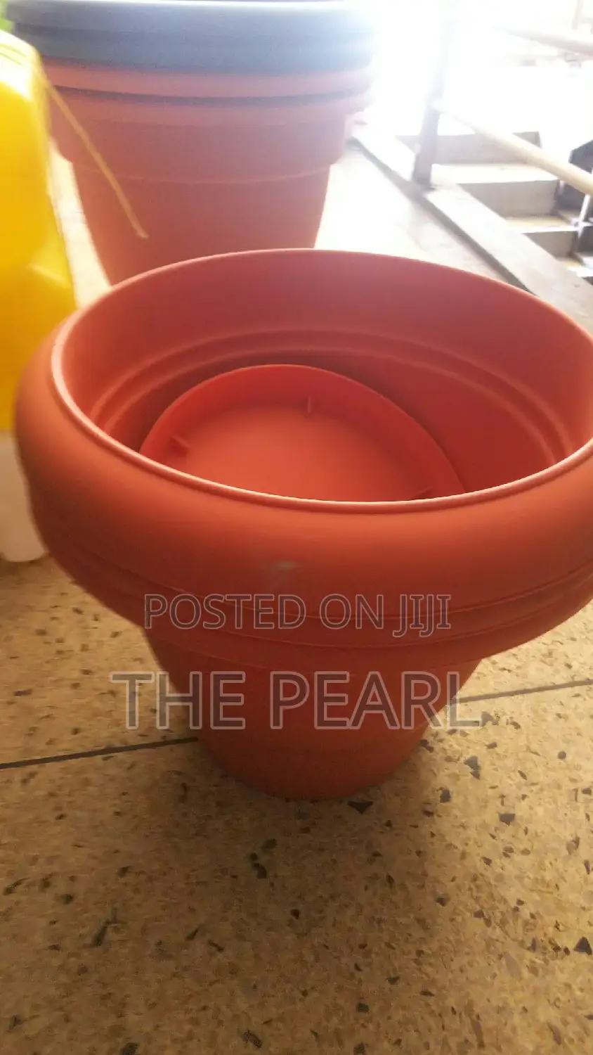 Big Round Plastic Flower Pots