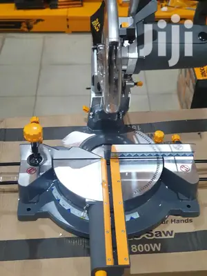 Mitre Saw Machine