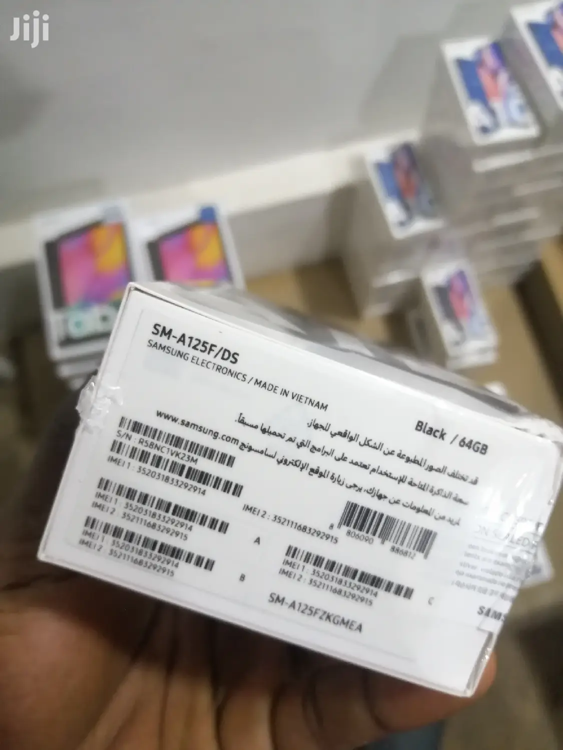 New Samsung Galaxy A12 64 GB Black