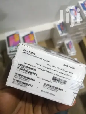 New Samsung Galaxy A12 64 GB Black
