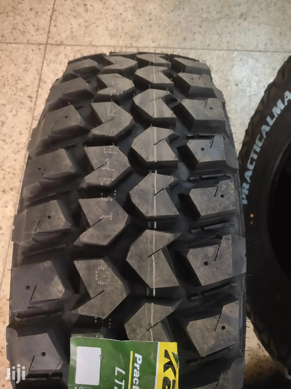 265/75R16 Kapsen Mud Terrain Tires