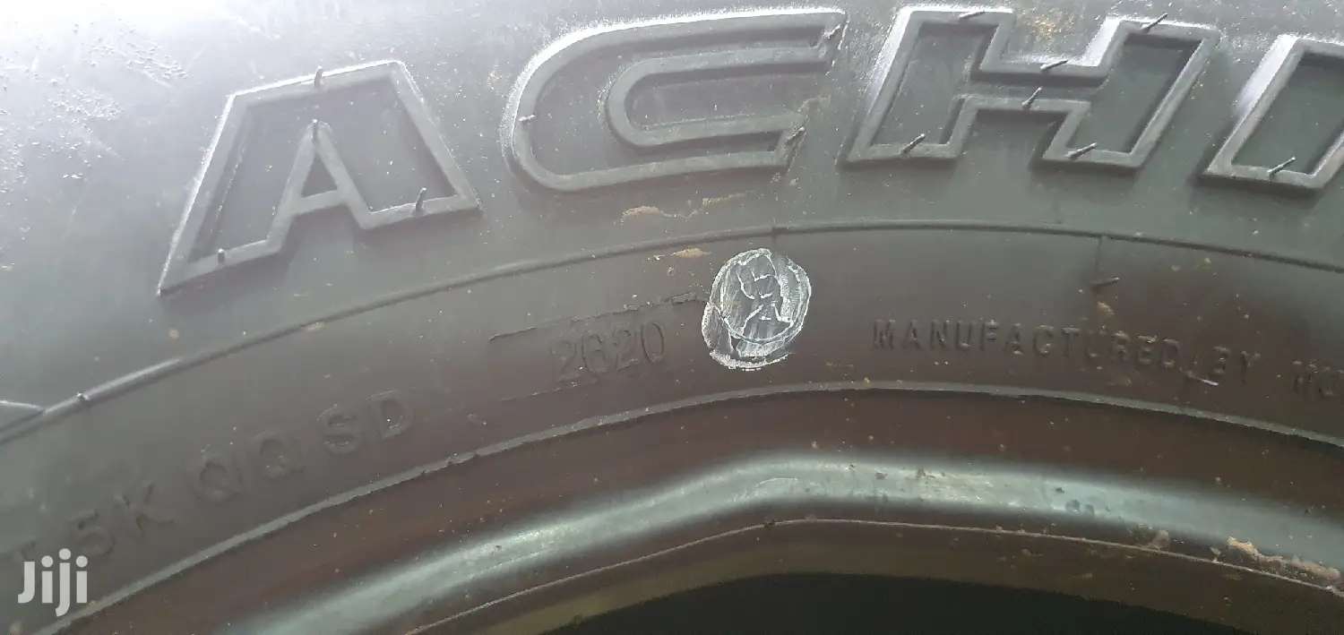 215/70r16 Achilles Desert Hawk