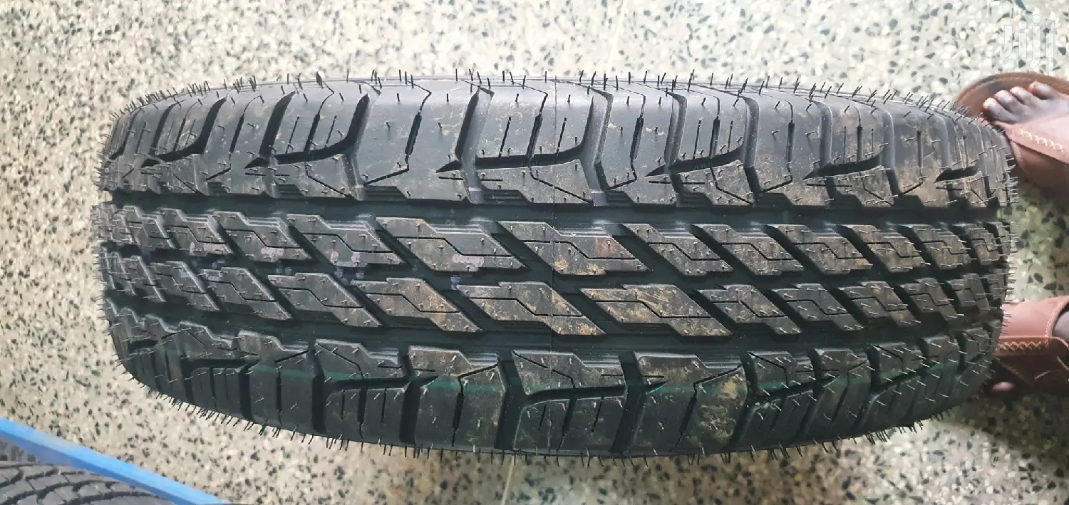 215/70r16 Achilles Desert Hawk