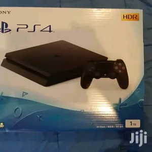 Play Station 4 Slim 1tb( First Edition)