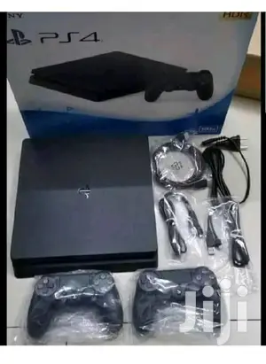 Play Station 4 Slim 500gb With Three Games( First Class)