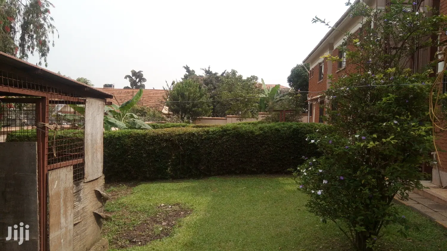 4bdrm Townhouse/Terrace in Kololo Property, Central Division for Rent