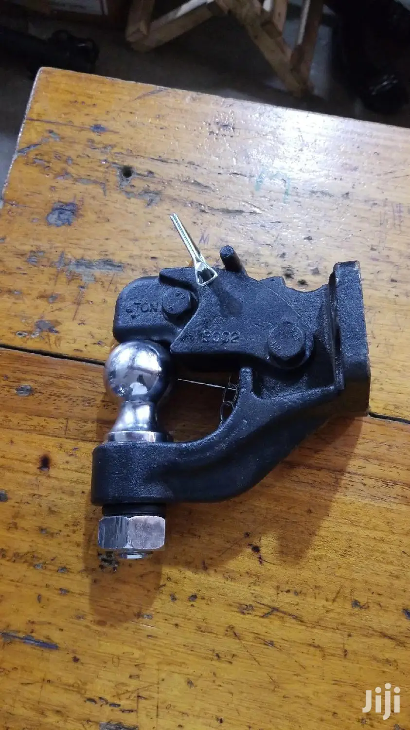 8tons Car Tow Hooks Available