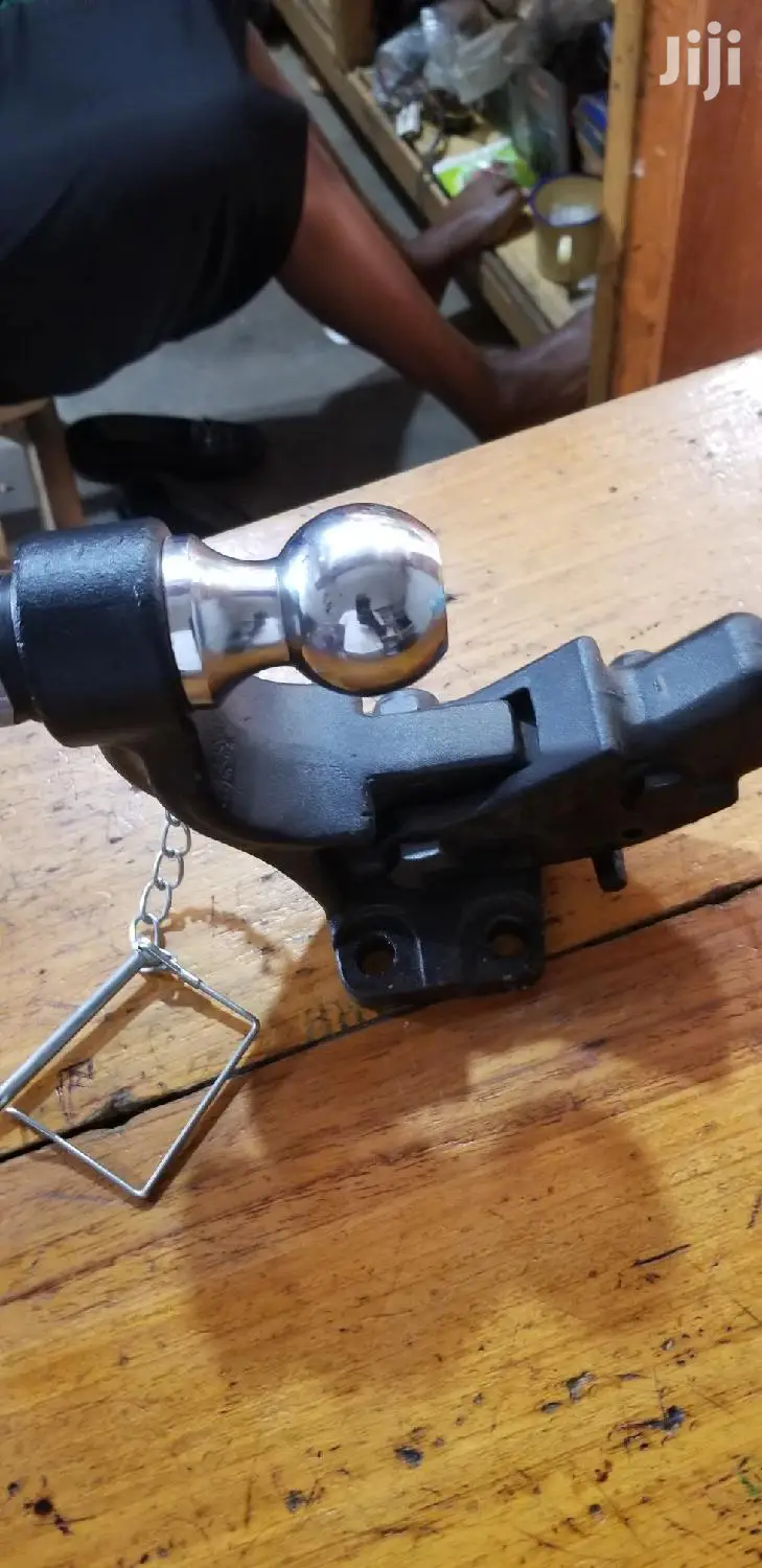 8tons Car Tow Hooks Available