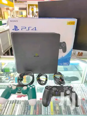 Uk Used Ps4 Slim With 2 Pads and Fifa21