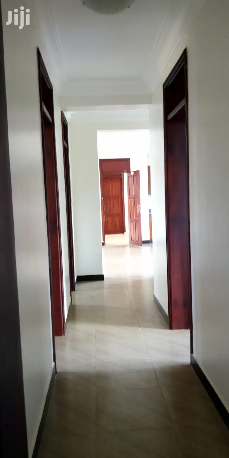 3bdrm Apartment in Fs Properties, Kampala for rent