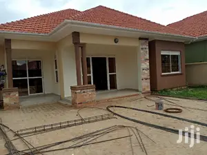 Kira New Crib by the Tarmack on Faster Sell