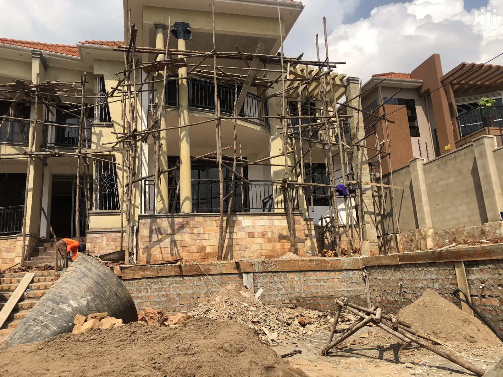 Kiwatule Castle on Sell