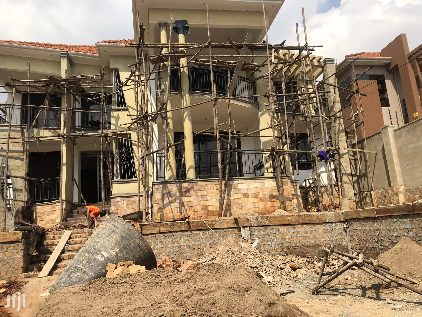 Kiwatule Castle on Sell