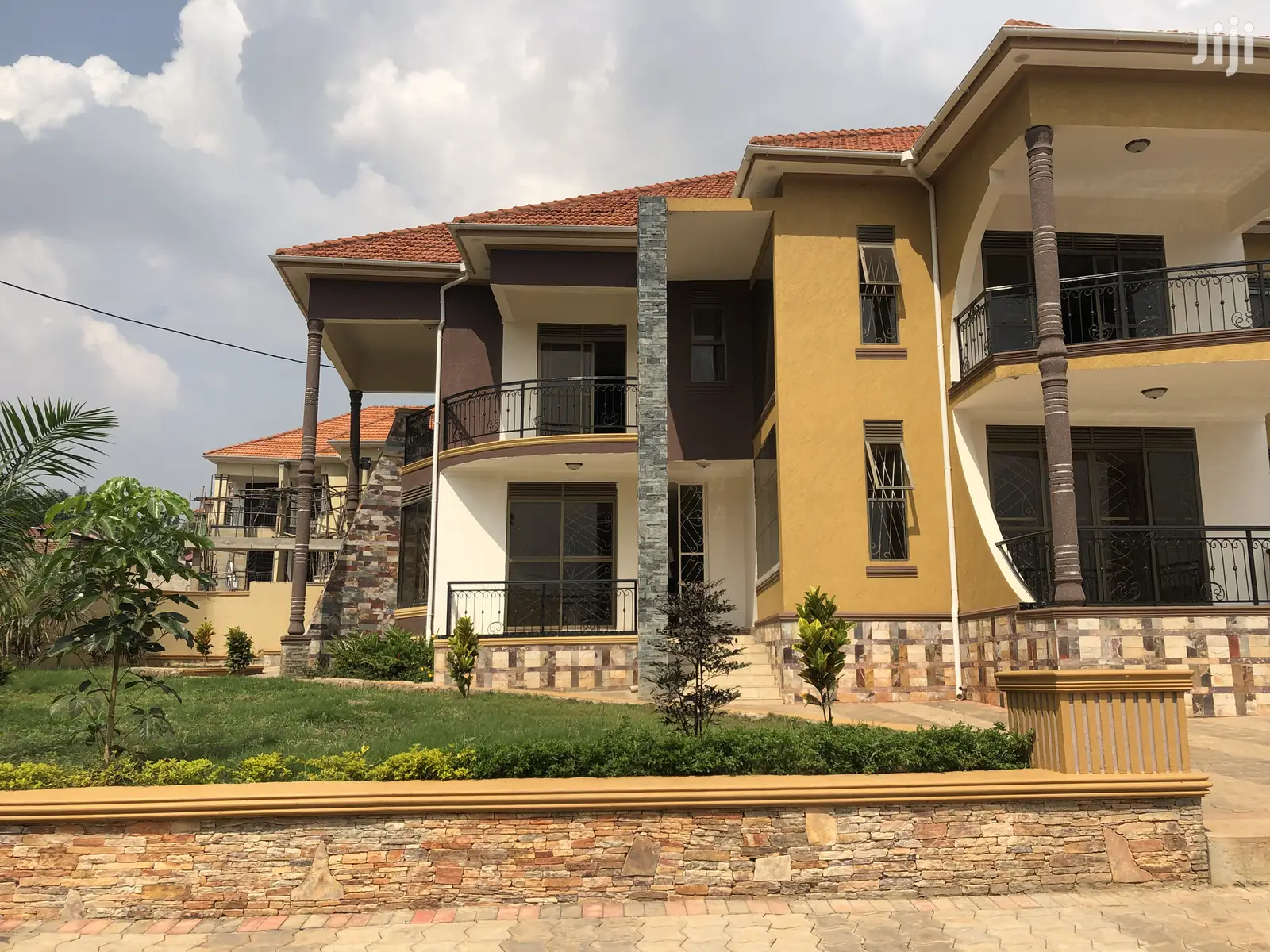 Seven Star Palace in Kiwatule on Quicksell