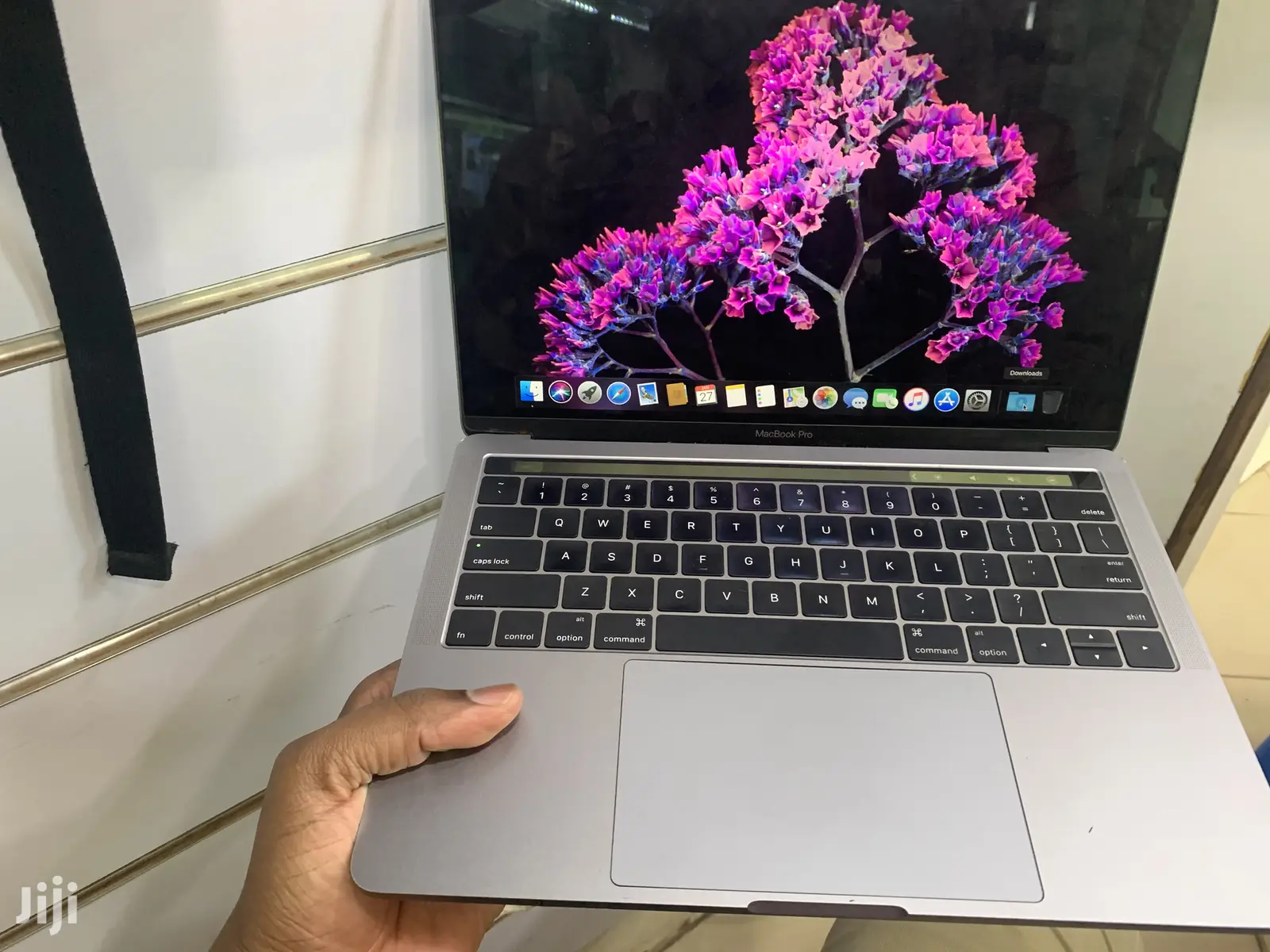 Laptop Apple MacBook Pro 8GB Intel Core I5 SSD 256GB