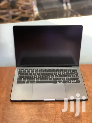 New Laptop Apple MacBook 2017 8GB Intel Core I5 SSD 256GB