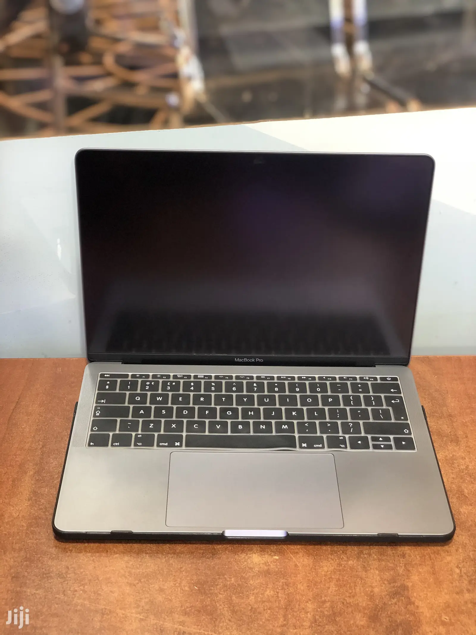 New Laptop Apple MacBook 2017 8GB Intel Core I5 SSD 256GB