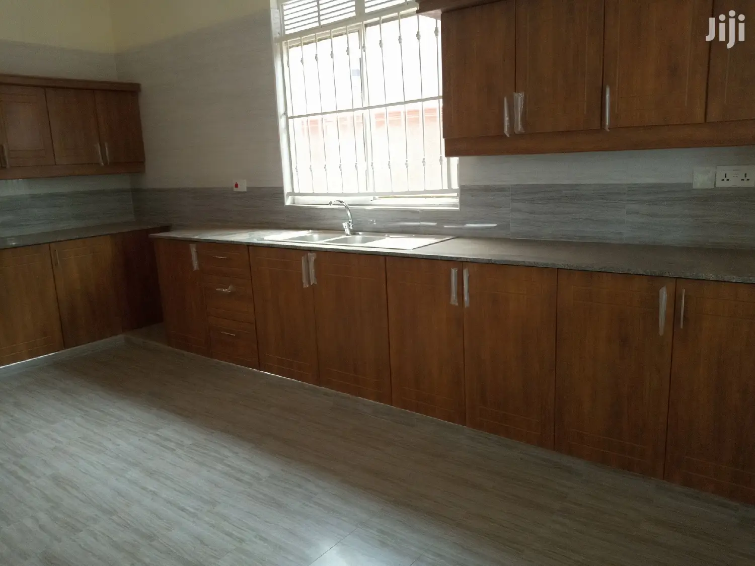 Kira Fresh View Bungaloo on Sell