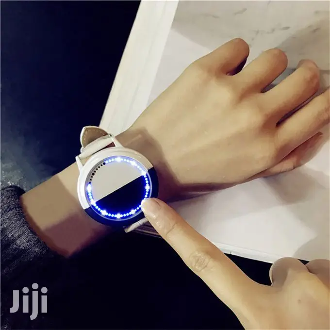 Unisex Unique Waterproof Relogio Feminino LED Round Watch