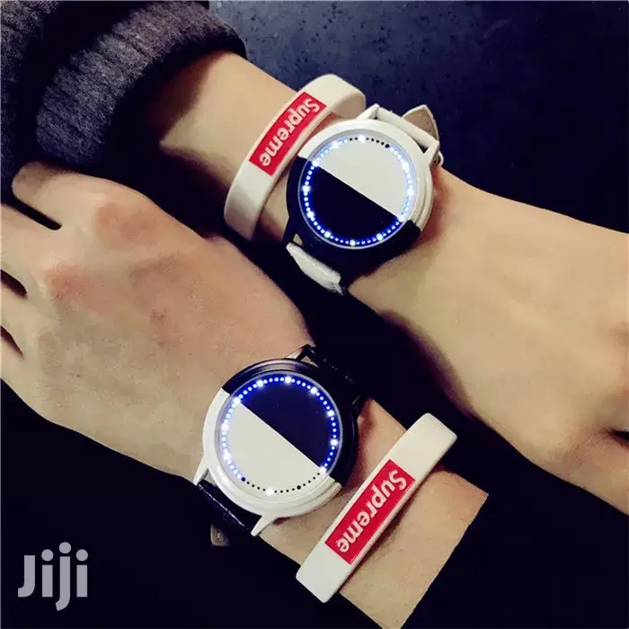 Unisex Unique Waterproof Relogio Feminino LED Round Watch