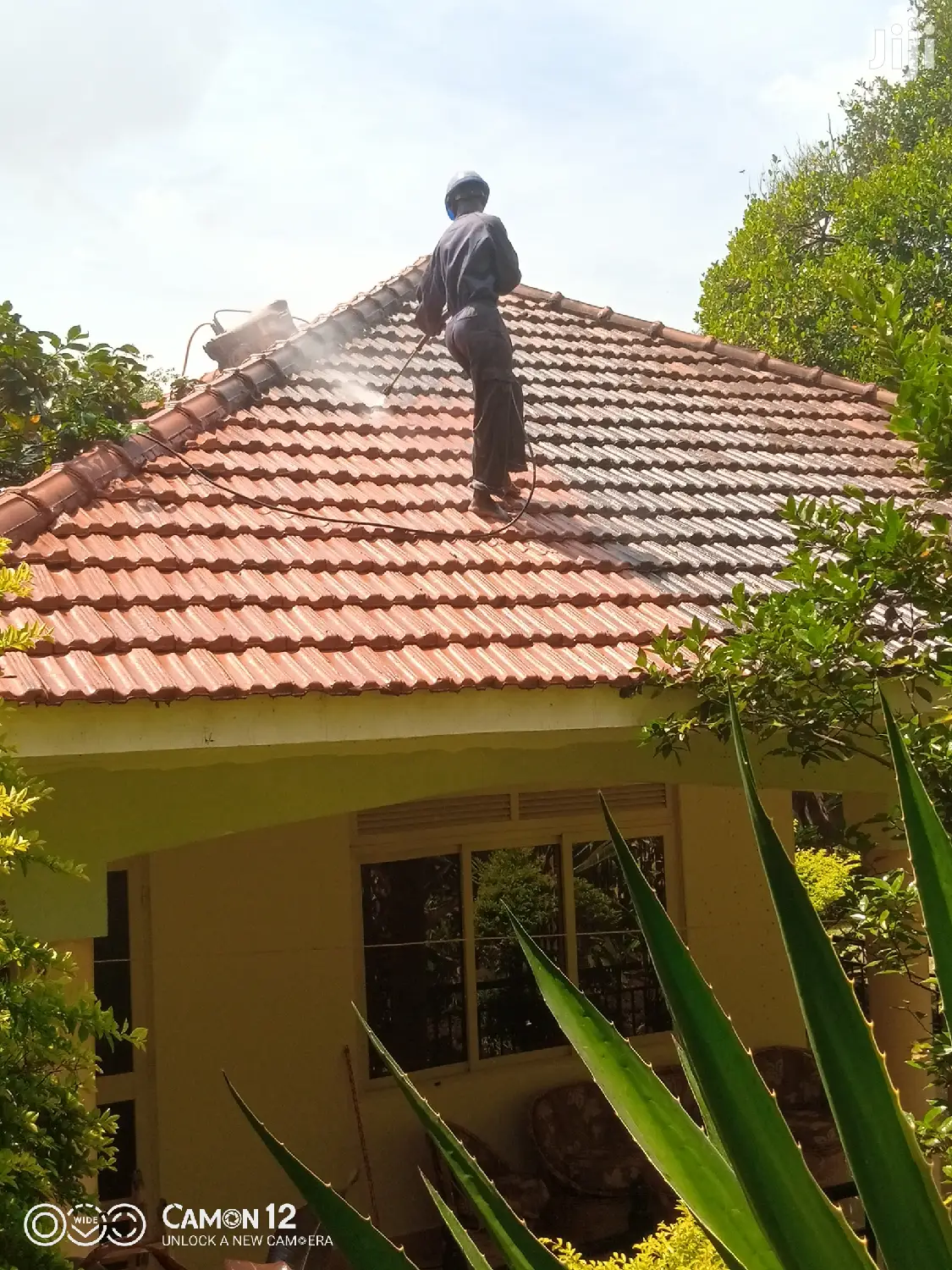 Expert Roof Cleaning Services for a Clean Roof and Happy Home.