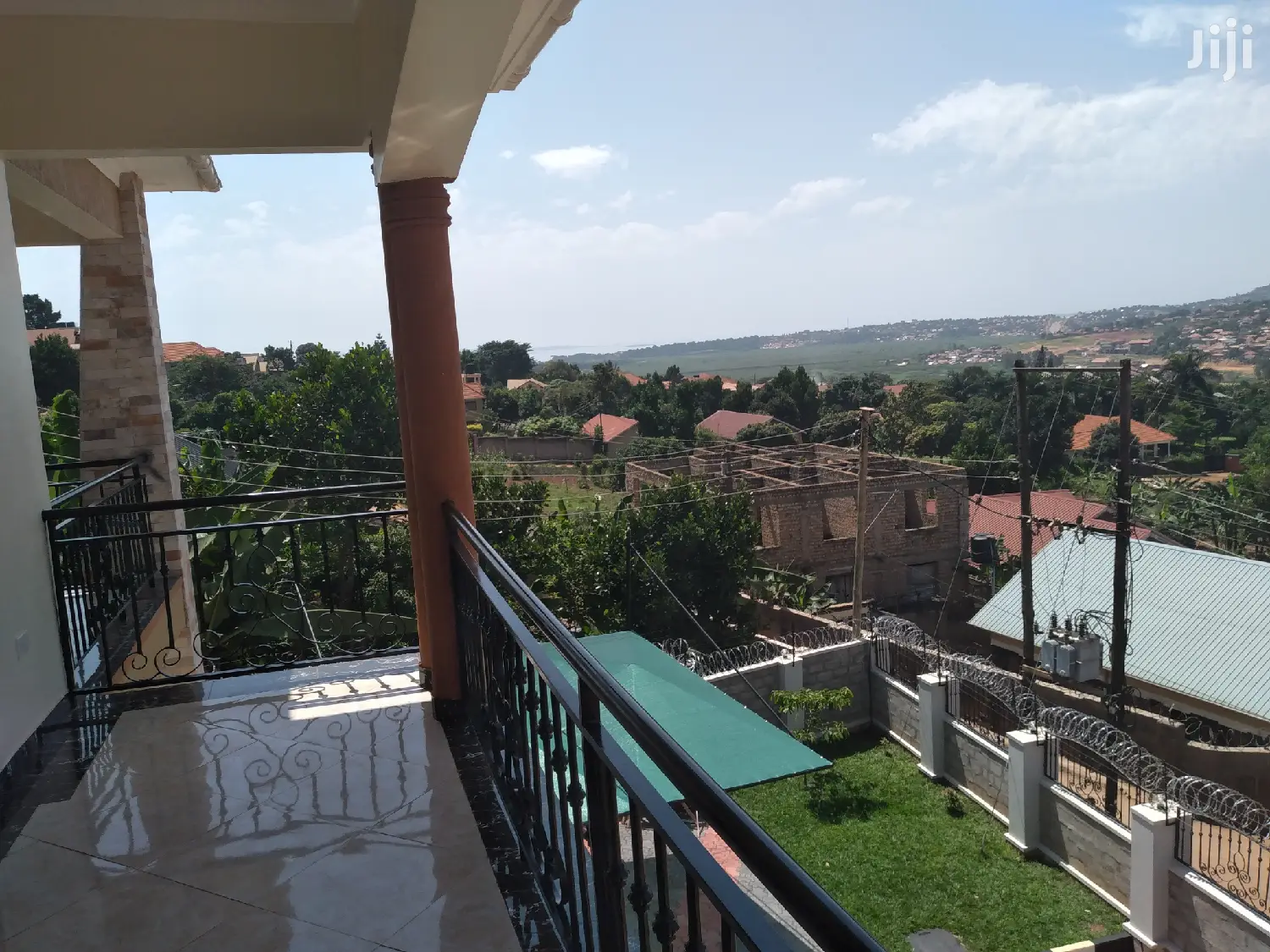 Very Beautiful Brandnew Classic Double Stroy Home Onsale
