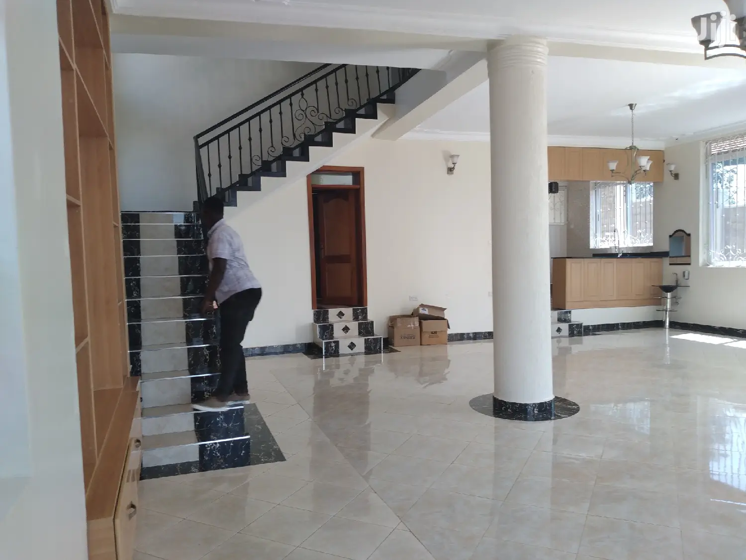 Very Beautiful Brandnew Classic Double Stroy Home Onsale
