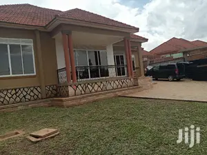 Classy Bungaloo in Kira for Sell