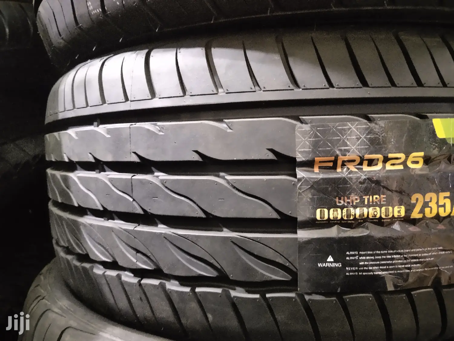 235/35r19 Farroad