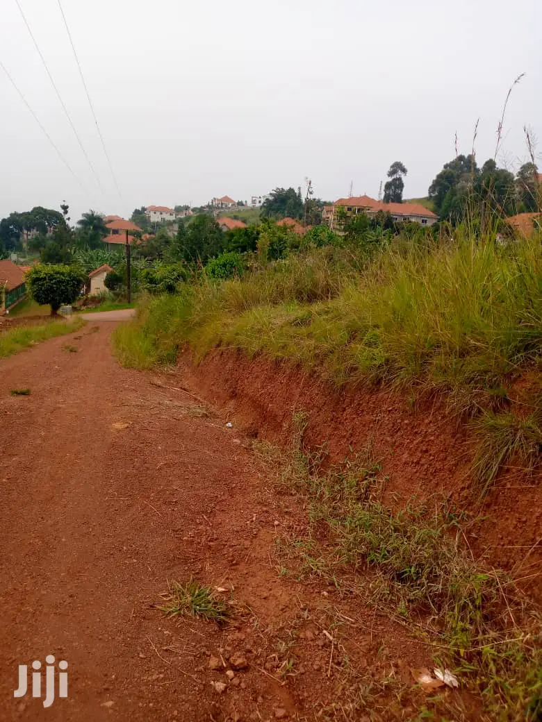 Plots for Sale in Kira