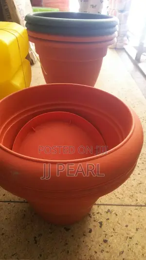 Plastic Flower Pots