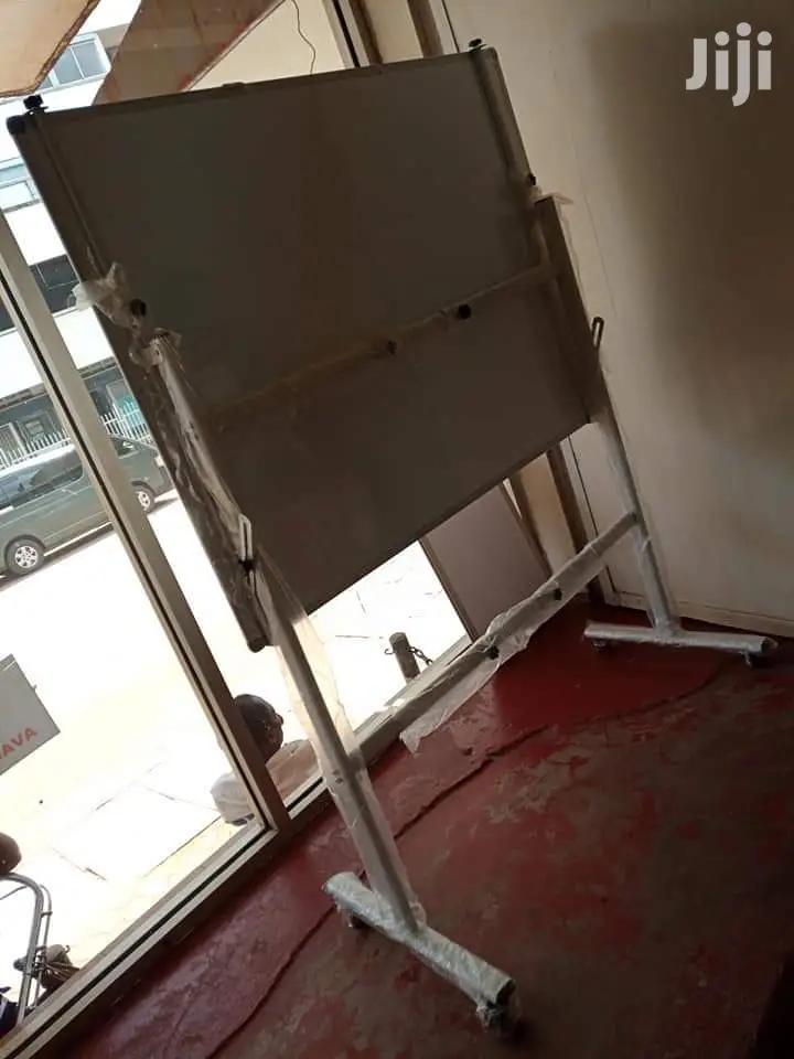 White Board With Stand (120cm X 90cm)