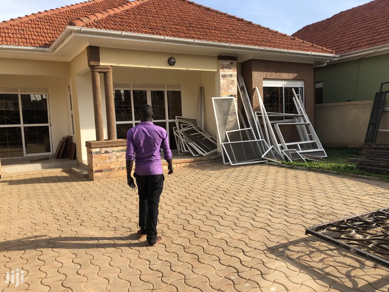 Hot Nice Home in Kira Mamerito Road on Sale