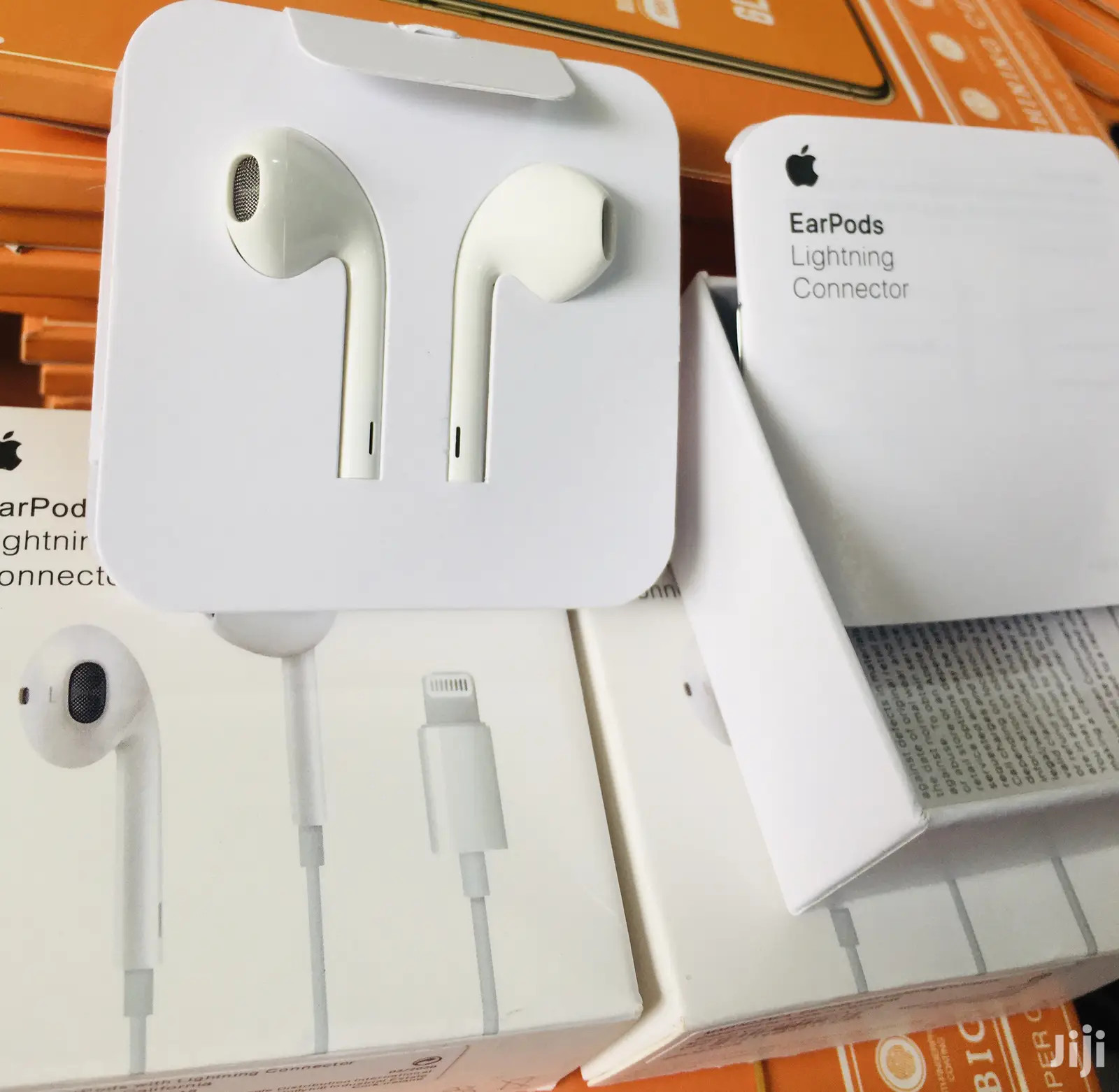 Apple Earpods Lighting Connector