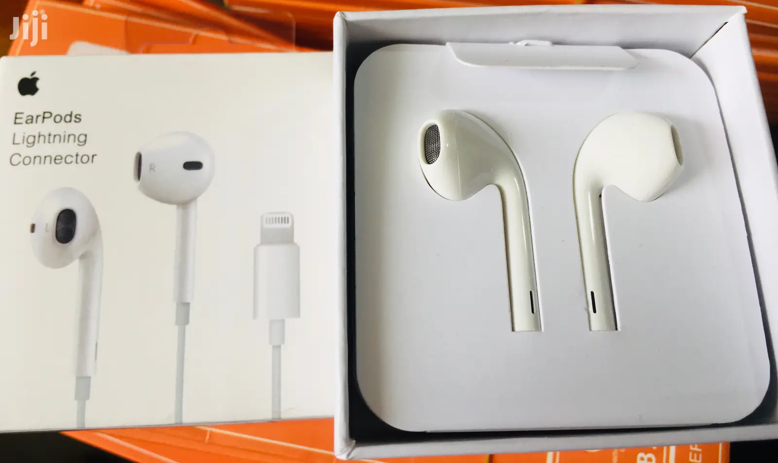 Apple Earpods Lighting Connector