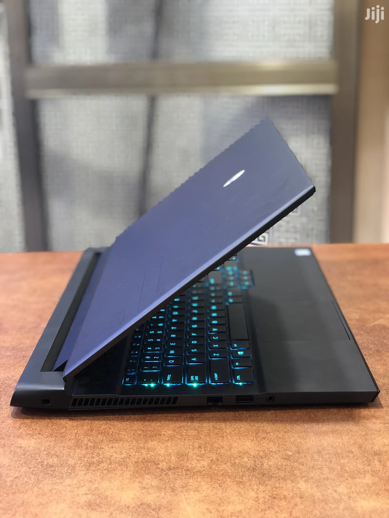 New Laptop Alienware M17x R2 16GB Intel Core I7 SSHD (Hybrid) 512GB