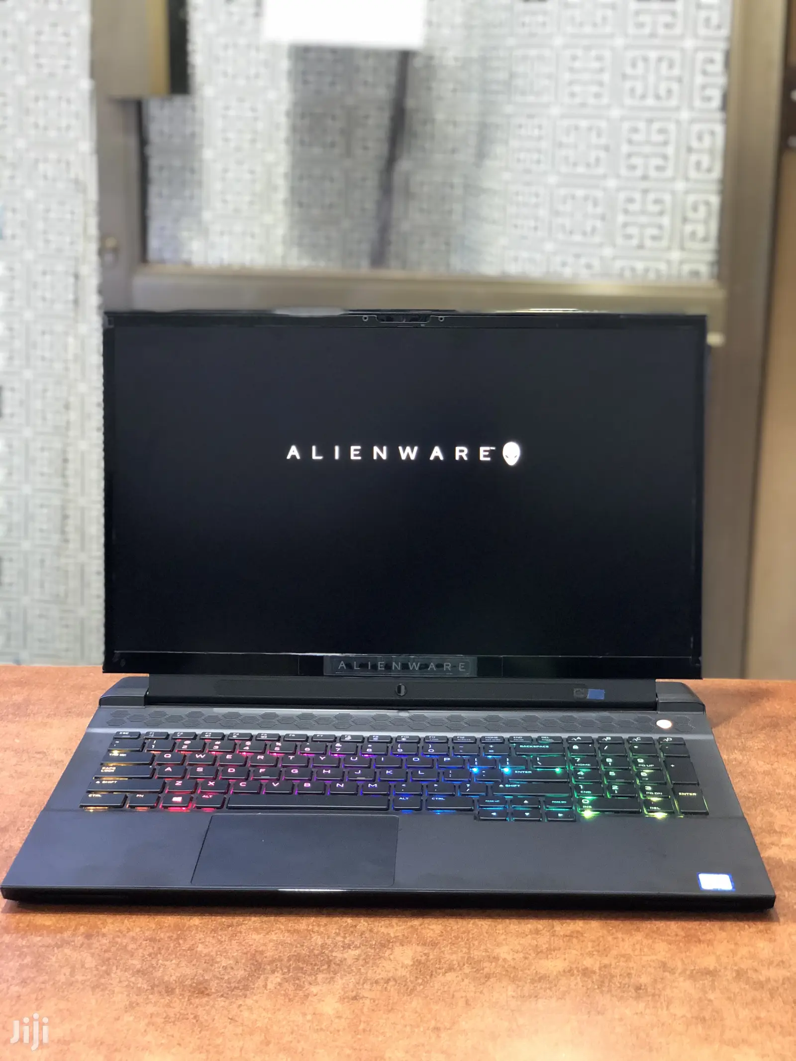 New Laptop Alienware M17x R2 16GB Intel Core I7 SSHD (Hybrid) 512GB