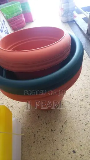Plastic Flower Pots