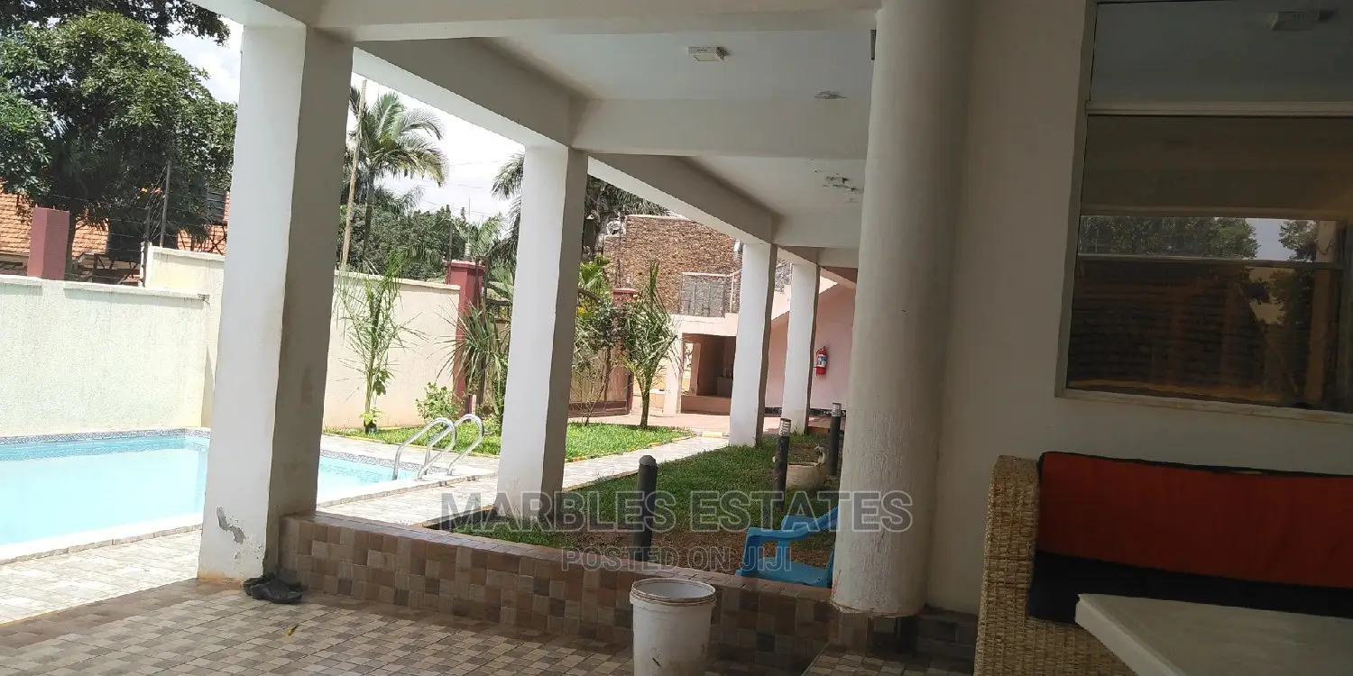 5 Bedrooms Nice Town House for Rent in Naguru