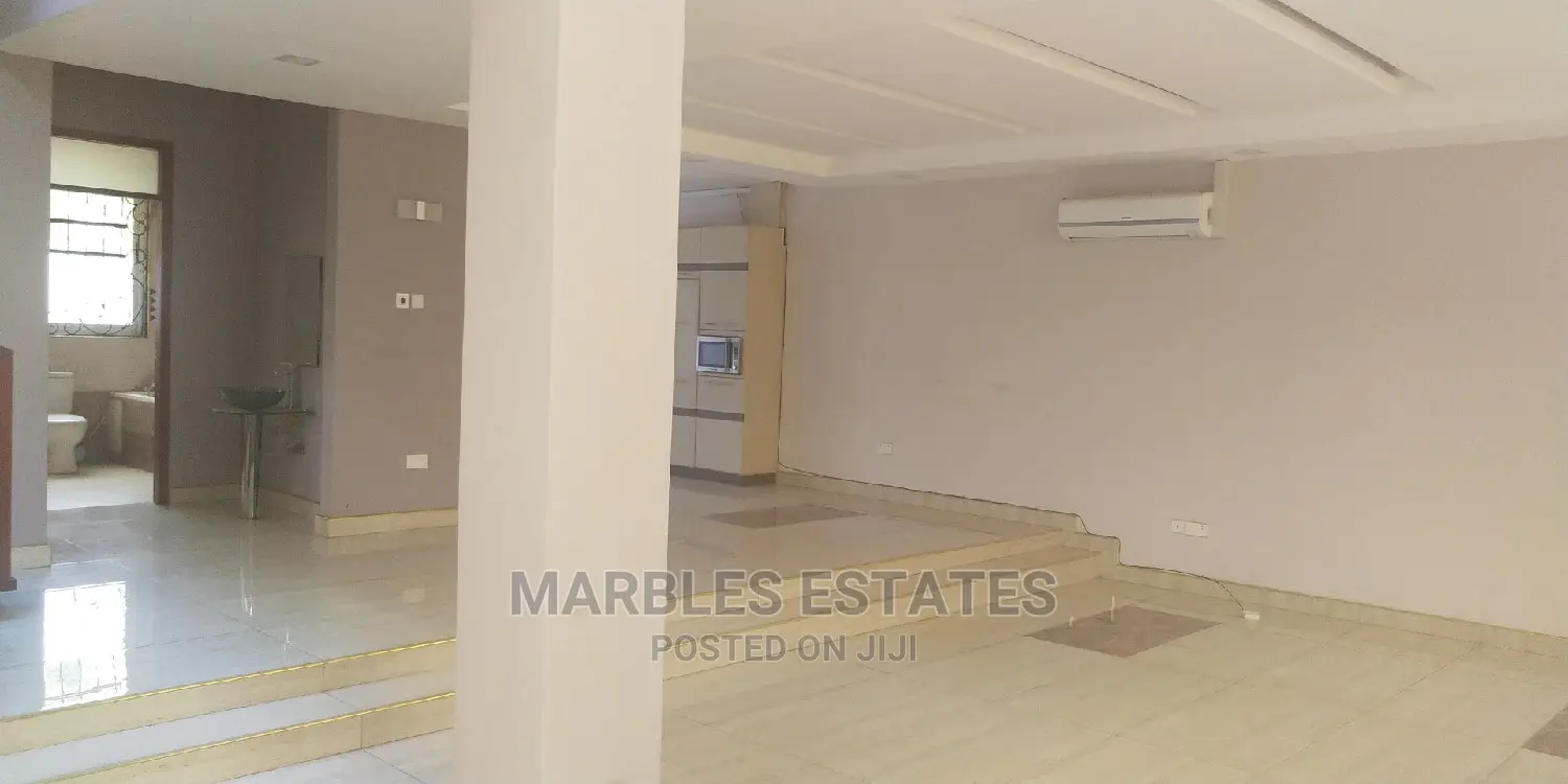 5 Bedrooms Nice Town House for Rent in Naguru