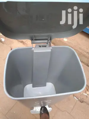 Step On 50L Dustbin