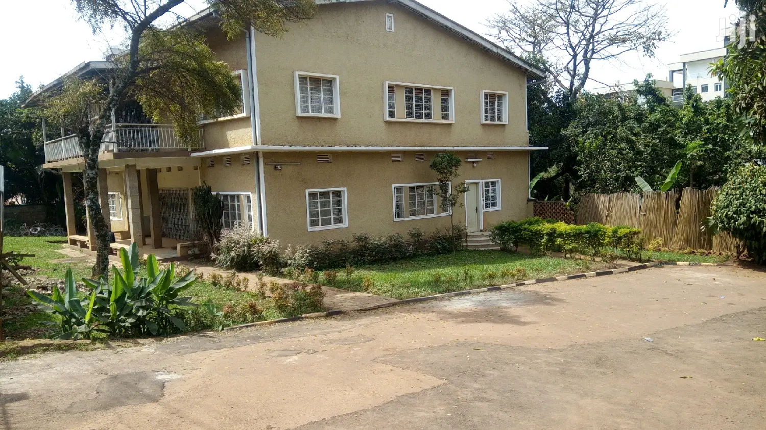 8bdrm Duplex in Kololo Property, Kampala for rent