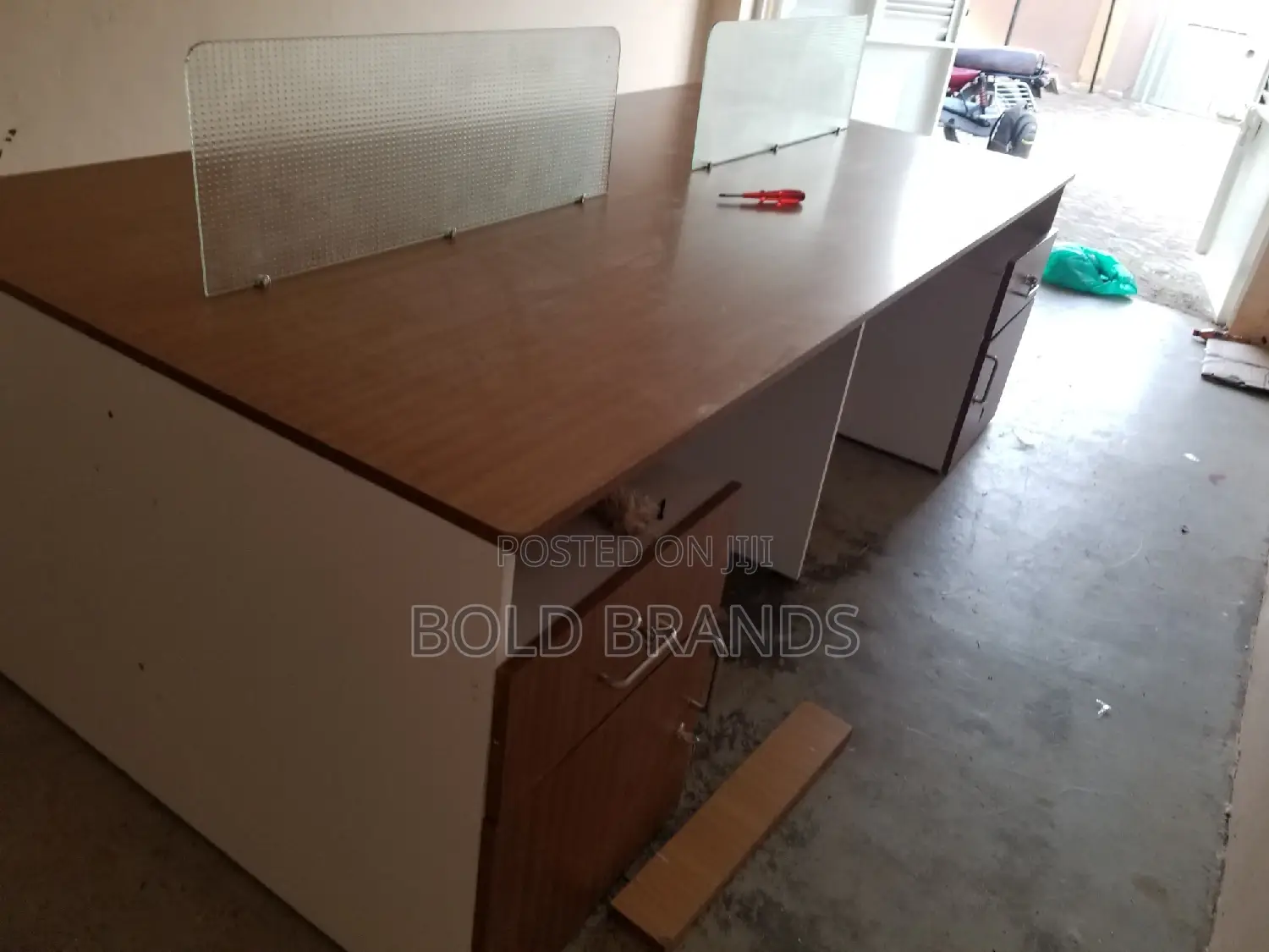 Work Stations/ Staff Desks