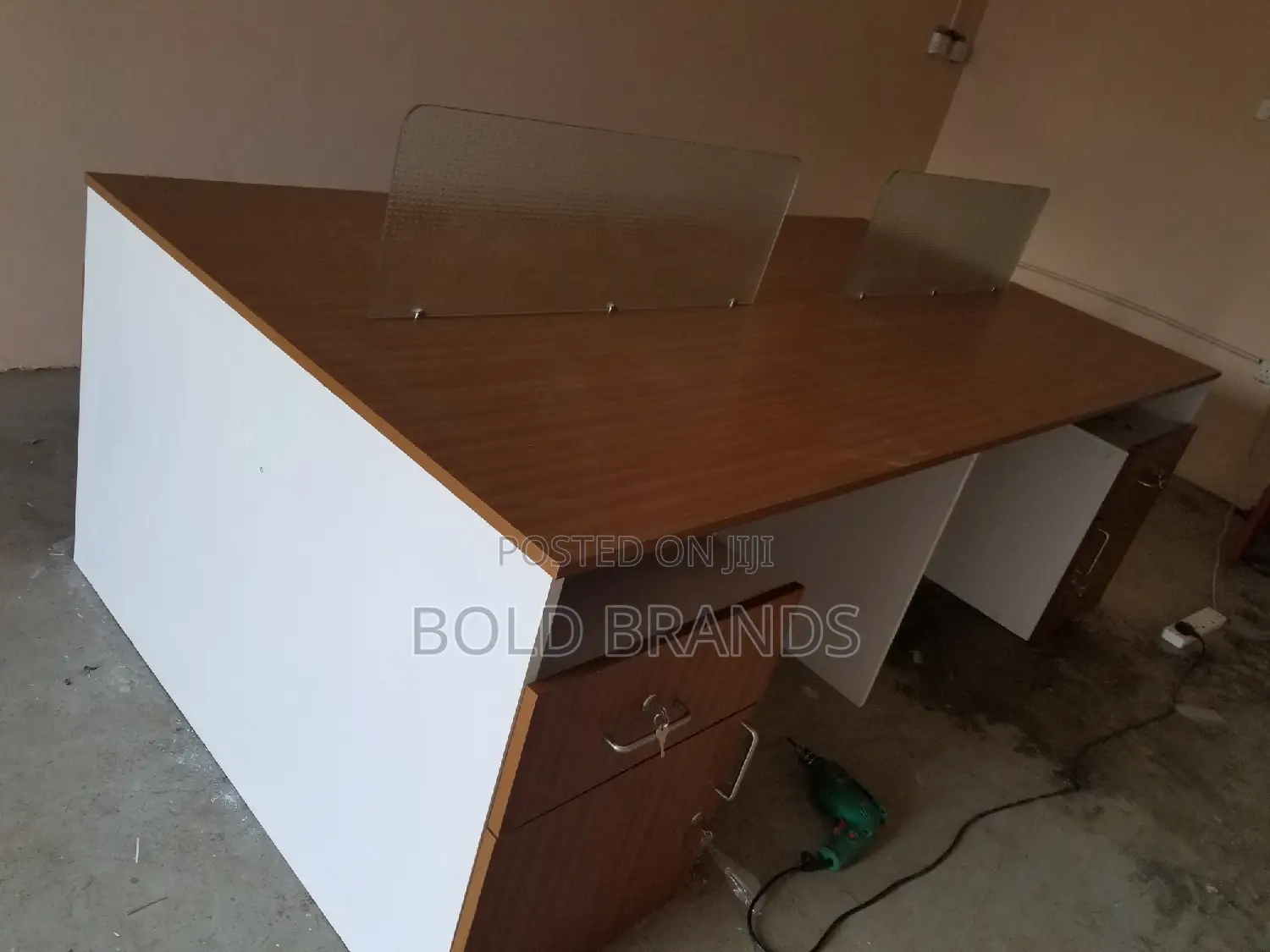 Work Stations/ Staff Desks