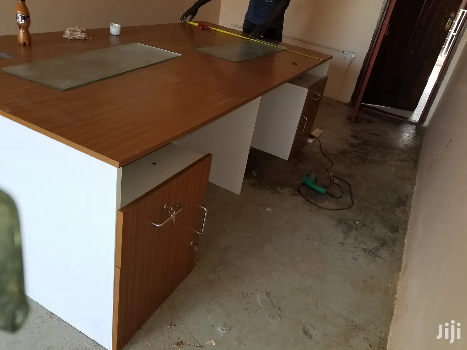 Work Stations/ Staff Desks